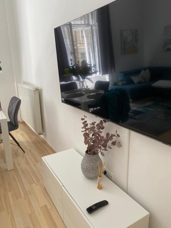 Blue Danube Apartment Downtown With Free Parking Budapeste Exterior foto